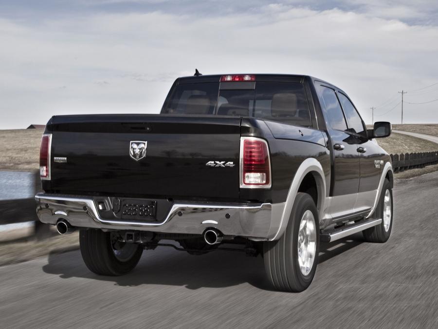  Dodge Ram 1500 Laramie Crew Cab 2012 года  (фото 21 из 30)